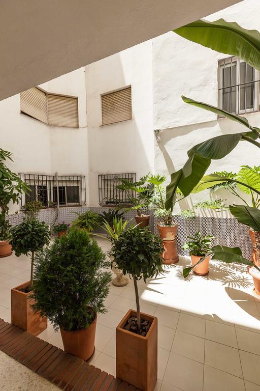 Urbanchicmalaga 3 Bedroom Spacious Quiet Historic Malaga Apt Bagian luar foto