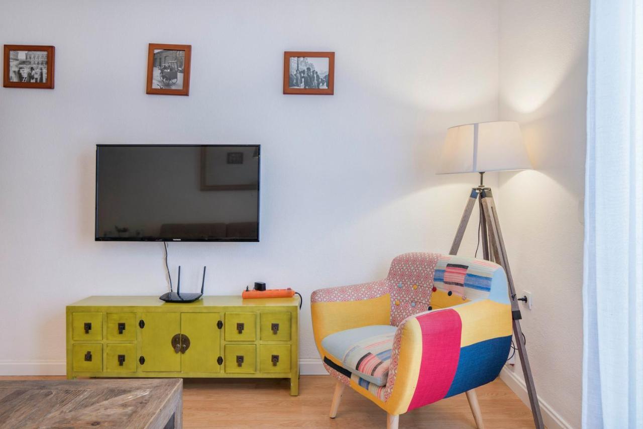 Urbanchicmalaga 3 Bedroom Spacious Quiet Historic Malaga Apt Bagian luar foto