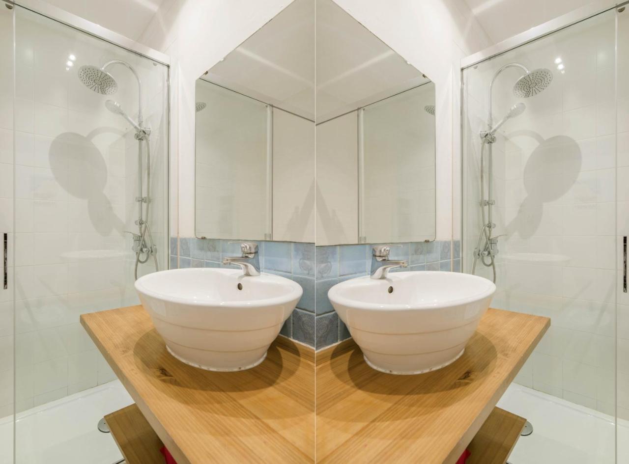 Urbanchicmalaga 3 Bedroom Spacious Quiet Historic Malaga Apt Bagian luar foto